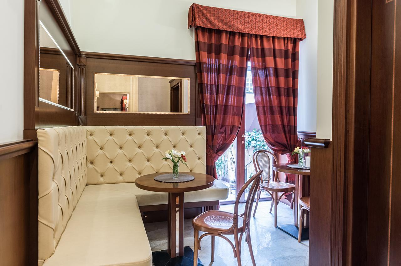 Bed and Breakfast Domus Augusta Roma Esterno foto