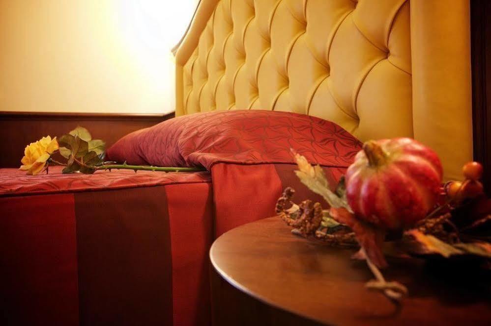 Bed and Breakfast Domus Augusta Roma Esterno foto